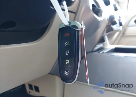 2015 Ford Expedition Limited z USA, uszkodzony, nr VIN 1FMJU1KT8FEF09783